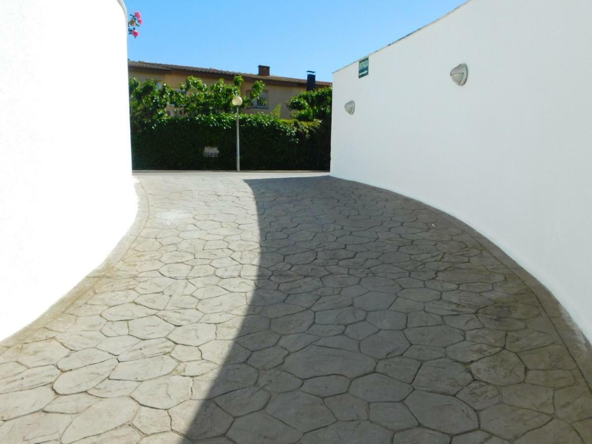 Gmid Immo Apartamento Portomarina Roses Extérieur photo